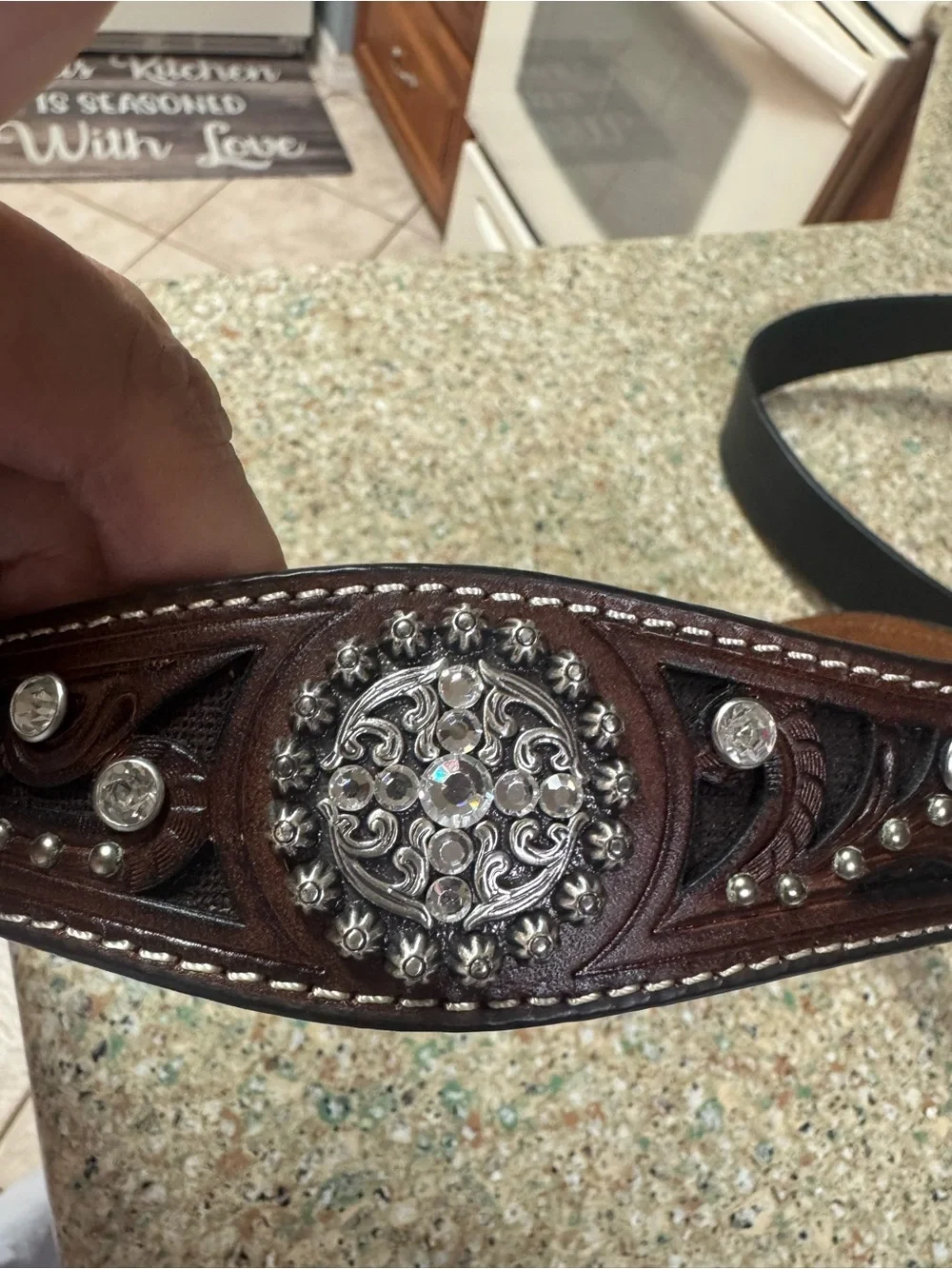 Ariat Brown Leather Belt with Silver-Tone Stud Detail rhinestones small mint